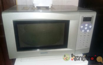 900watts Sanyo Microwave for rent